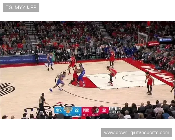 怀化联赛球员突破防守，篮下强硬得分瞬间