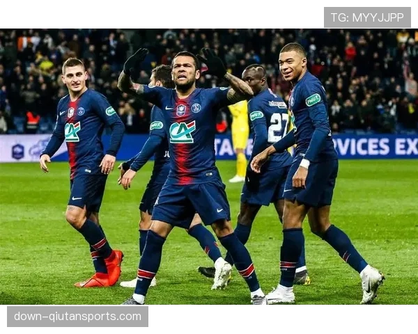 巴黎圣日耳曼1-2不敌里昂，六连胜遭终结仍以1分领跑